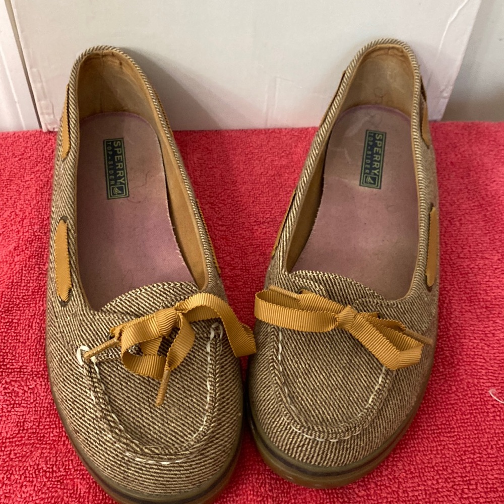 Nothing better than a cute comfortable shoe! Nice with jeans/shorts!